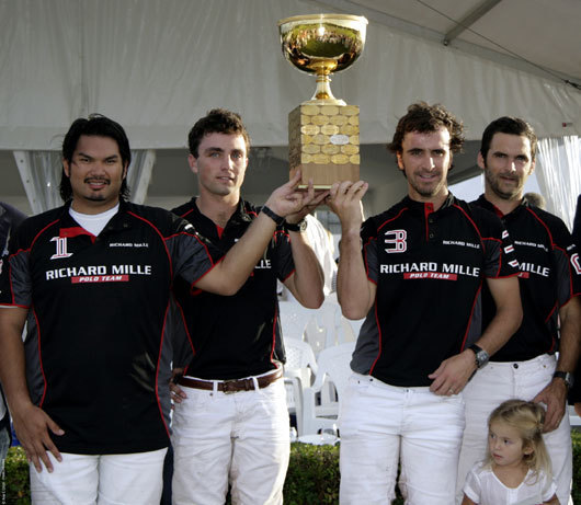 Deauville Polo Cup : le Richard Mille Polo Team remporte la Coupe d’or Deauville Polo Cup : le Richard Mille Polo Team remporte la Coupe d’or