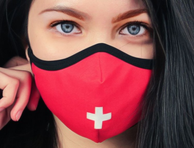 Le masque suisse Le masque suisse