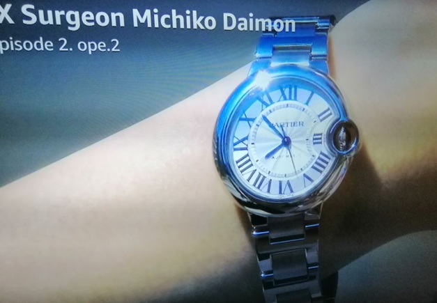 Doctor X : Ryōko Yonekura porte une Ballon Bleu de chez Cartier