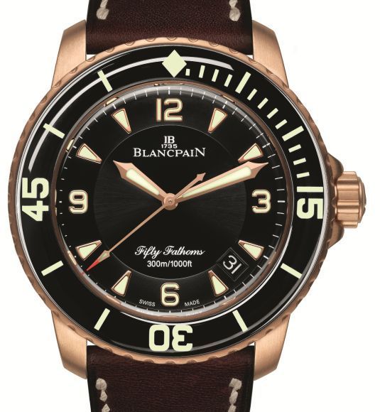 Fifty Fathoms Blancpain : un modèle au boitier or rouge satiné