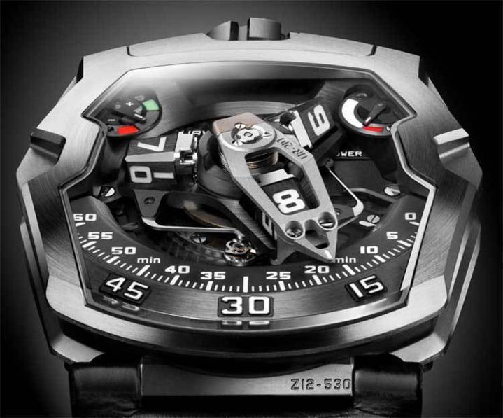 Urwerk UR-210 : avec indication d’efficience du remontage…