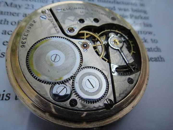 Collection : la montre Elgin en or de Clyde Barrow adjugée 36.000 dollars