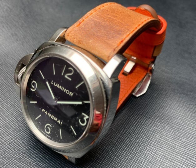 Panerai PAM 219 sur bracelet sur-mesure ABP Concept en chameau avec couture orange Panerai PAM 219 sur bracelet sur-mesure ABP Concept en chameau avec couture orange