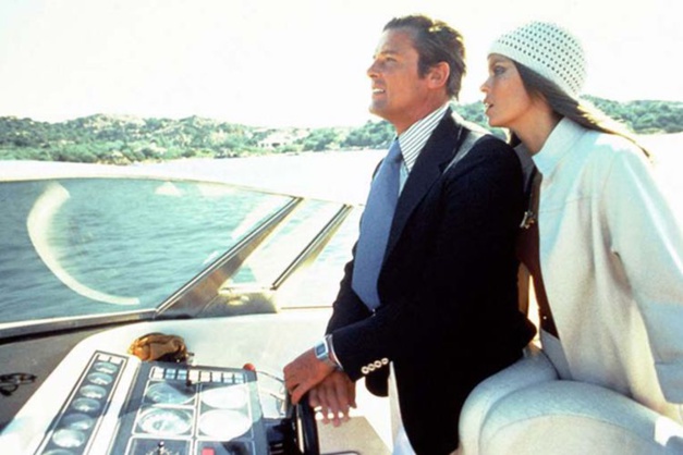 L'espion qui m'aimait : Photo Barbara Bach, Roger Moore Copyright D.R