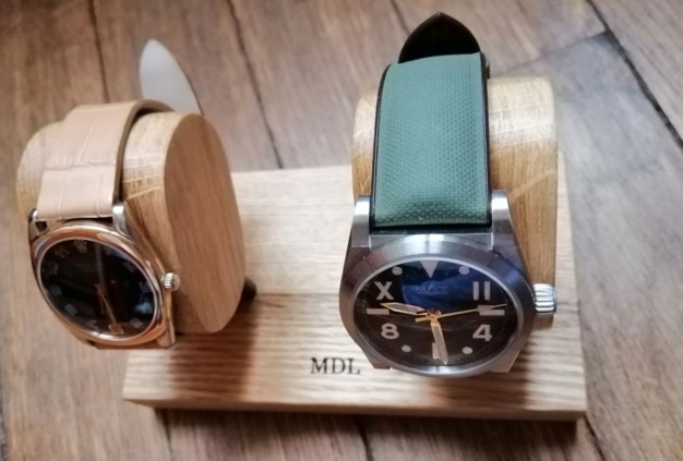 Repose-montre Ponctuel.le