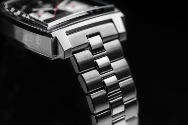 TAG Heuer : la Monaco 2020 se pare d'un bracelet acier TAG Heuer : la Monaco 2020 se pare d'un bracelet acier