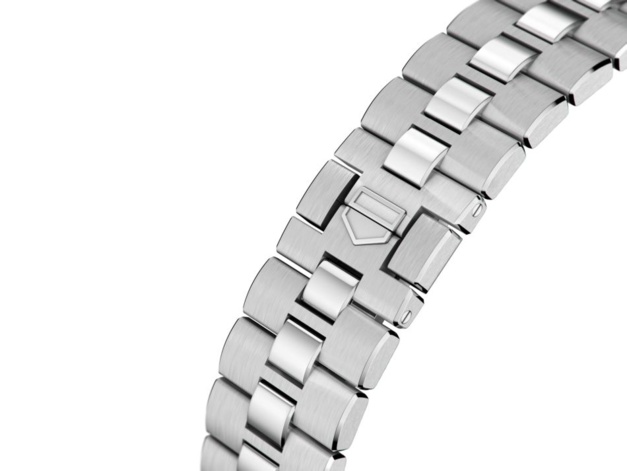 TAG Heuer : la Monaco 2020 se pare d'un bracelet acier TAG Heuer : la Monaco 2020 se pare d'un bracelet acier