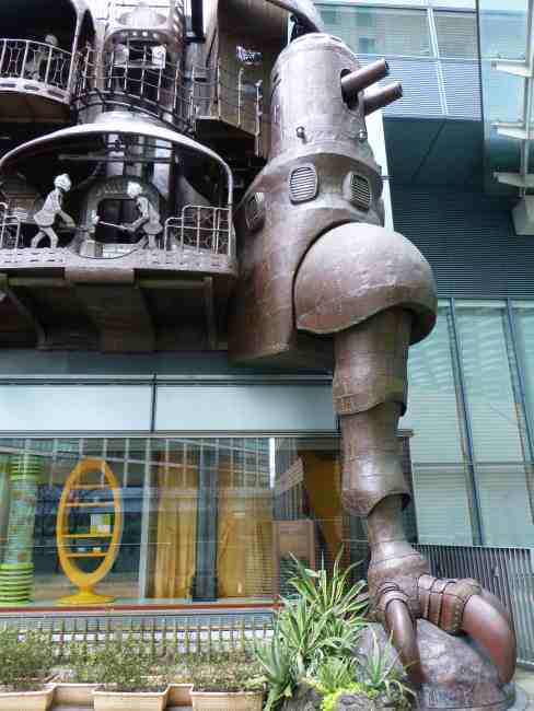 Horloge de Miyazaki dans Shiodome, Tokyo Horloge de Miyazaki dans Shiodome, Tokyo