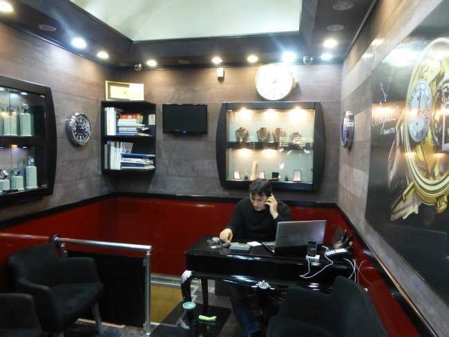 Intérieur de la boutique Rose Watch Intérieur de la boutique Rose Watch