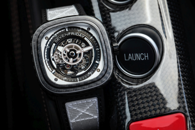 SevenFriday P3C/07 White Carbon SevenFriday P3C/07 White Carbon