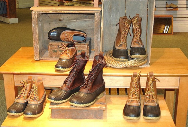 L.L Bean Maine Hunting Shoe Photo Joel Chassaing Cuvillier L.L Bean Maine Hunting Shoe Photo Joel Chassaing Cuvillier