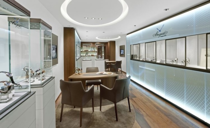 Breguet : la boutique de Cannes-La Croisette fait peau neuve Breguet : la boutique de Cannes-La Croisette fait peau neuve