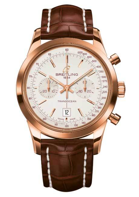 Breitling Transocean Chronographe 38 mm : design vintage pour femmes de classe