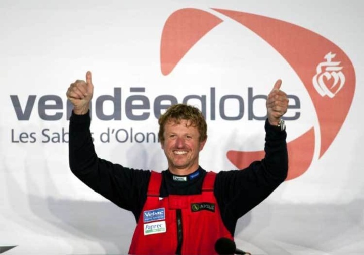 Jean-Pierre Dick aux Sables d'Olonne, à son arrivée Jean-Pierre Dick aux Sables d'Olonne, à son arrivée