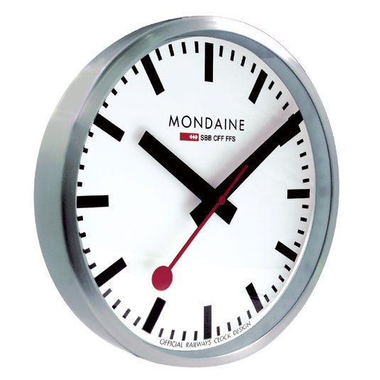 Horloge Mondaine