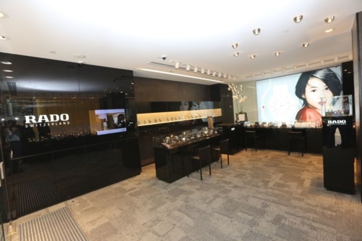 Rado : un flagship sur Nathan road à Hong Kong Rado : un flagship sur Nathan road à Hong Kong