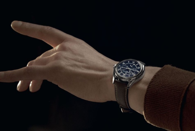 Vacheron Constantin : une Fiftysix date-jour en acier en exclu sur Mr Porter Vacheron Constantin : une Fiftysix date-jour en acier en exclu sur Mr Porter