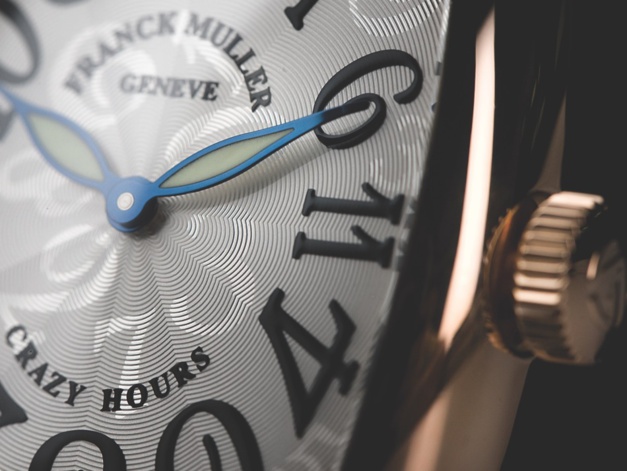 Frank Muller Crazy Hours Cintrée Curvex : les folles heures Frank Muller Crazy Hours Cintrée Curvex : les folles heures