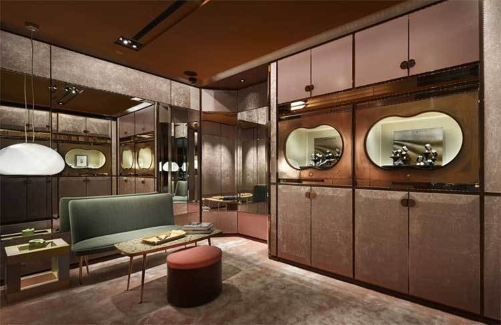 More Passion by The HourGlass Singapour More Passion by The HourGlass Singapour