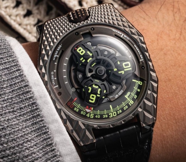 Urwerk UR-100V "T-Rex" Urwerk UR-100V "T-Rex"