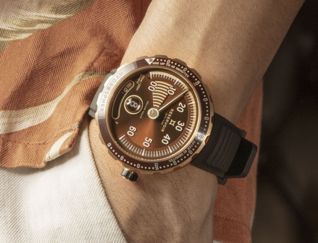 Réservoir Hydrosphère Bronze x Revolution : plongée dans les eaux claires des Maldives Réservoir Hydrosphère Bronze x Revolution : plongée dans les eaux claires des Maldives