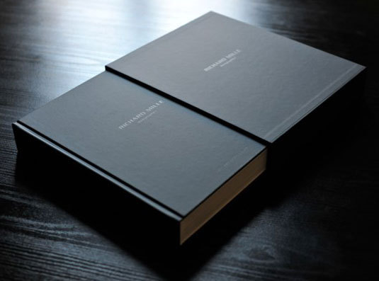 Richard Mille La Monographie 1 : ce luxueux coffret-livre est disponible chez Mister-Chrono