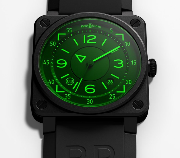 Bell & Ross s'envole avec la Patrouille de France Bell & Ross s'envole avec la Patrouille de France