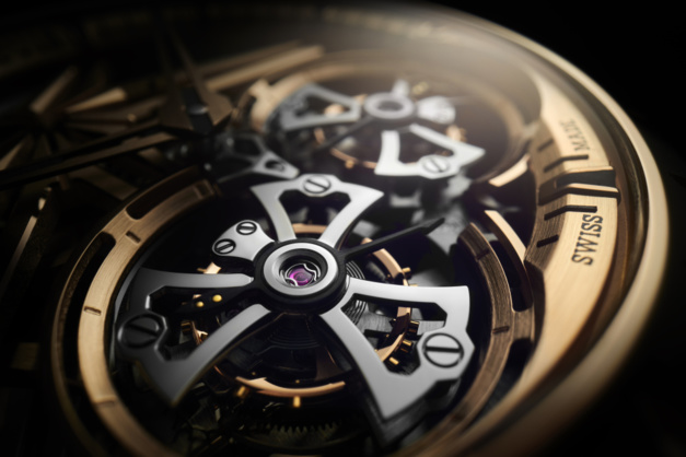 Roger Dubuis Excalibur Double Tourbillon volant squelette : virile et sportive Roger Dubuis Excalibur Double Tourbillon volant squelette : virile et sportive
