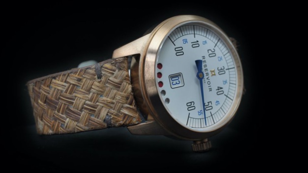 A la découverte du bracelet en plumes de Réservoir A la découverte du bracelet en plumes de Réservoir