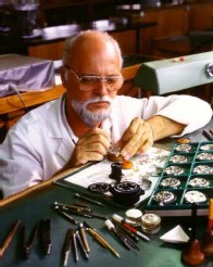 Un horloger de chez Dodane Un horloger de chez Dodane
