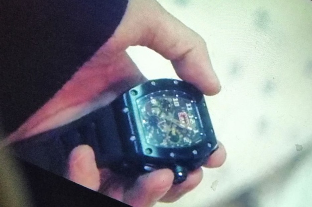 The lies within : Lee Joon-hyuk porte une montre Richard Mille RM 11