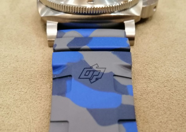 Panerai : son fameux bracelet "accordéon" en caoutchouc se fait "camo" Panerai : son fameux bracelet "accordéon" en caoutchouc se fait "camo"