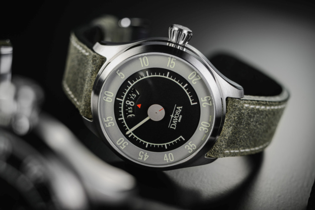 Davosa Newton Speedometer Automatic Davosa Newton Speedometer Automatic