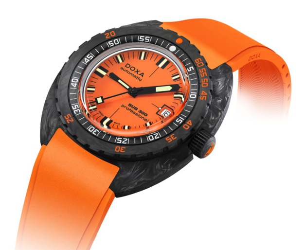Doxa Sub 300 carbone forgé COSC Doxa Sub 300 carbone forgé COSC