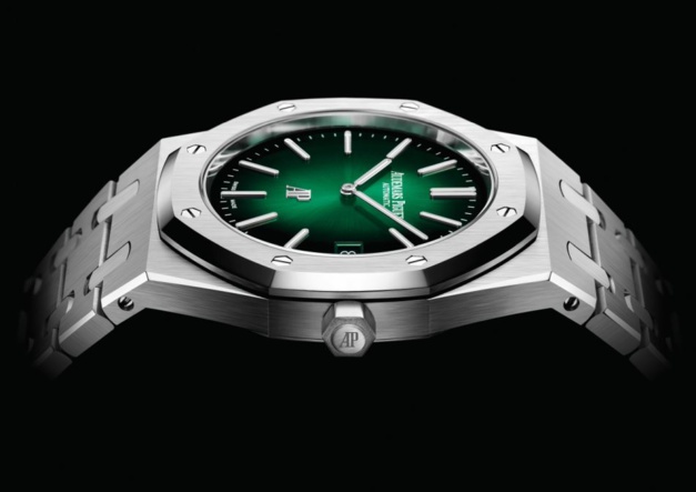 Audemars Piguet : l'ultra-luxe Royal Oak en platine et cadran vert fumé Audemars Piguet : l'ultra-luxe Royal Oak en platine et cadran vert fumé