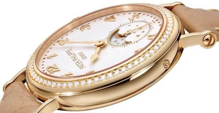 Patek Philippe Calatrava Phases de lune pour dames référence 7121