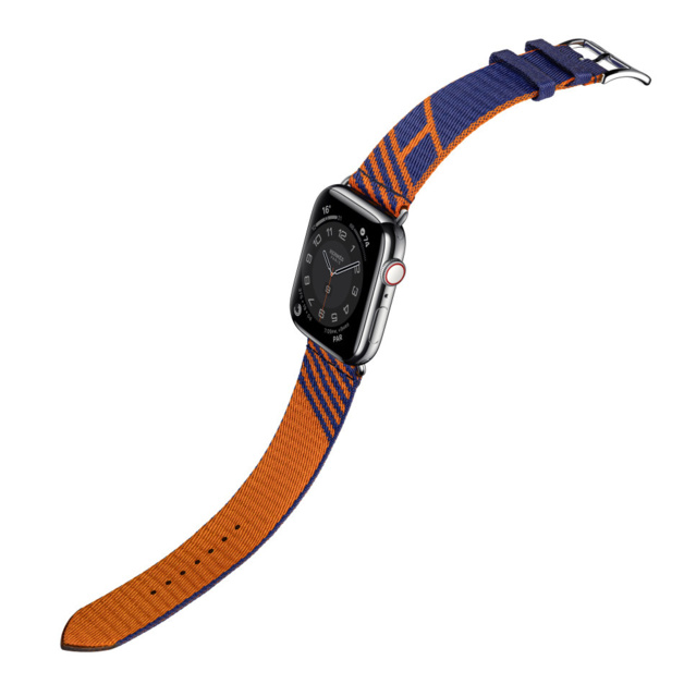 Apple et Hermès présentent l'Apple AirTag Hermès Apple et Hermès présentent l'Apple AirTag Hermès