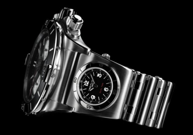 Breitling Super Chronomat : retour du module UTC sur le bracelet ! Breitling Super Chronomat : retour du module UTC sur le bracelet !