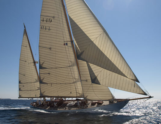 Panerai Classic Yachts Challenge : le « Vele d’epoca di Napoli » font son entrée