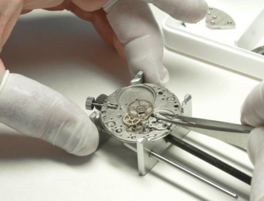Objectif horlogerie : s’initier à l’horlogerie le temps d’un stage Objectif horlogerie : s’initier à l’horlogerie le temps d’un stage