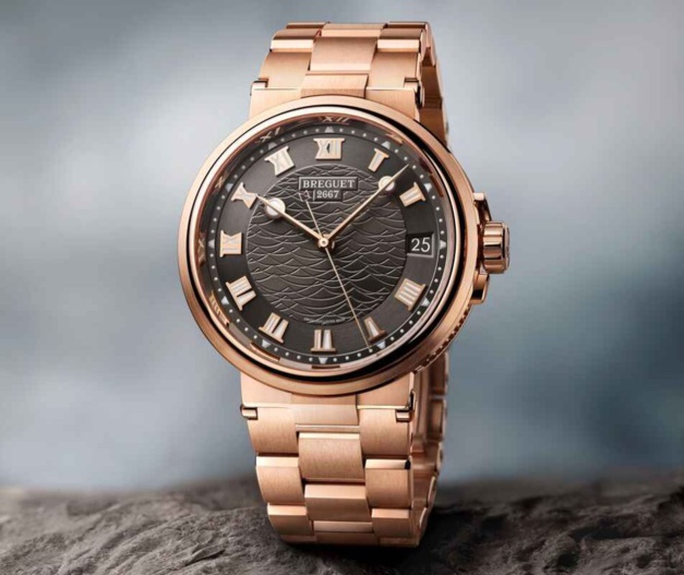 Breguet Marine : le sport-chic selon Breguet, surtout en version titane et cadran bleu Breguet Marine : le sport-chic selon Breguet, surtout en version titane et cadran bleu