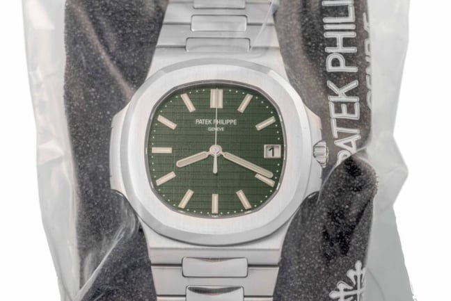 Antiquorum : mise en vente d'une Nautilus en acier cadran vert.... Antiquorum : mise en vente d'une Nautilus en acier cadran vert....
