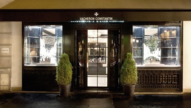 Vacheron Constantin : vente de montres anciennes dans ses boutiques exclusives