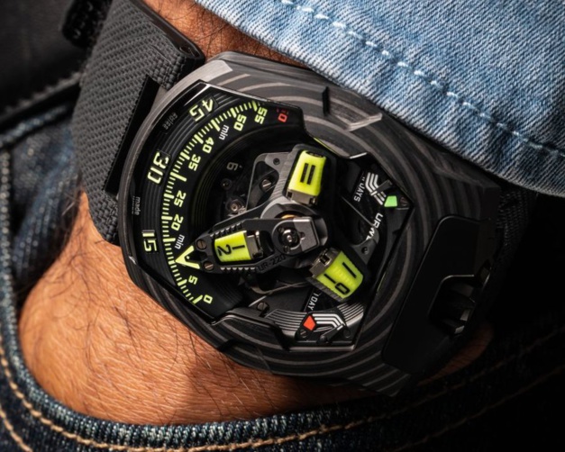 Urwerk UR-220 SL Asimov Urwerk UR-220 SL Asimov