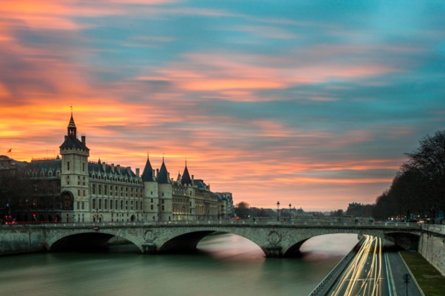 Photo by Bruno Abatti on Unsplash