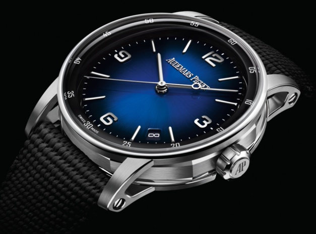 Audemars Piguet : deux nouvelles versions Code 11.59 avec cadrans fumés bleus Audemars Piguet : deux nouvelles versions Code 11.59 avec cadrans fumés bleus