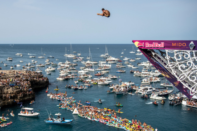 Copyright Red Bull Cliff Diving Copyright Red Bull Cliff Diving