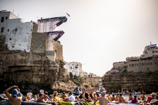Copyright Red Bull Cliff Diving Copyright Red Bull Cliff Diving