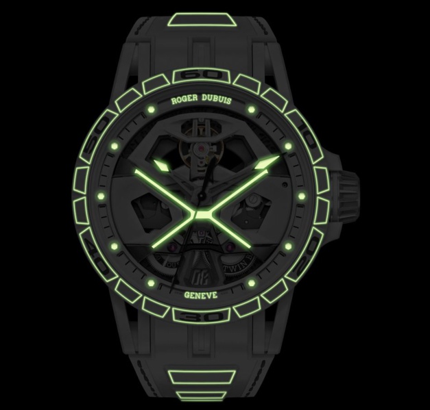 Roger Dubuis Excalibur Spider Huracan : blancheur froide