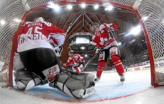 Graham : chronométreur officiel des Los Angeles Kings aux USA et de la Coupe Splenger en Suisse